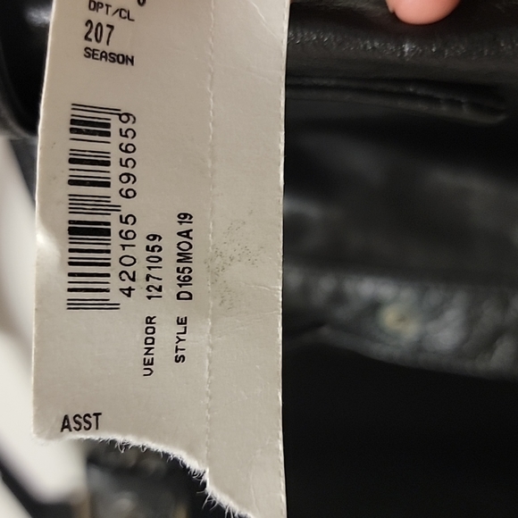 DYNK 100 percent leather front snap button black skirt - Picture 7 of 7